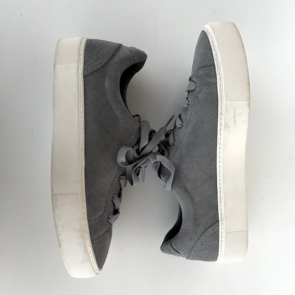 UGG Zilo Gesyer Suede Sneaker, size 10 - Picture 9 of 11